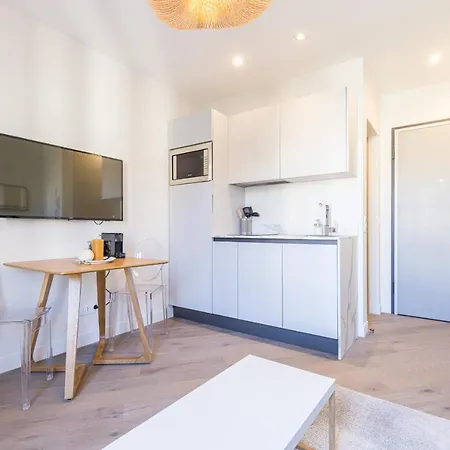 2 Bavastro - Beau 2 Pieces Lumineux Et Cosy - Climatise Appartamento